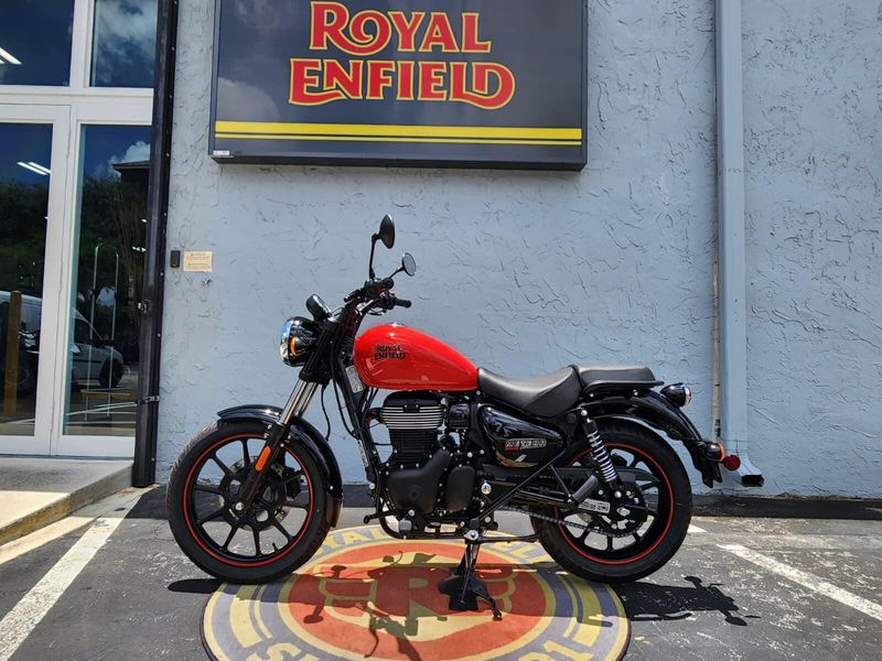 New 2024 Royal Enfield METEOR 350 Image 1