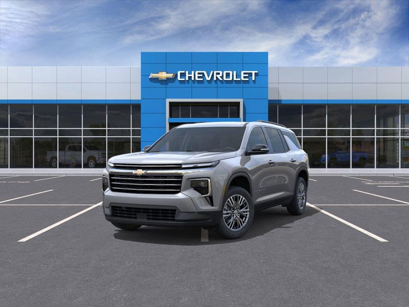New 2025 Chevrolet Traverse FWD LTImage 8