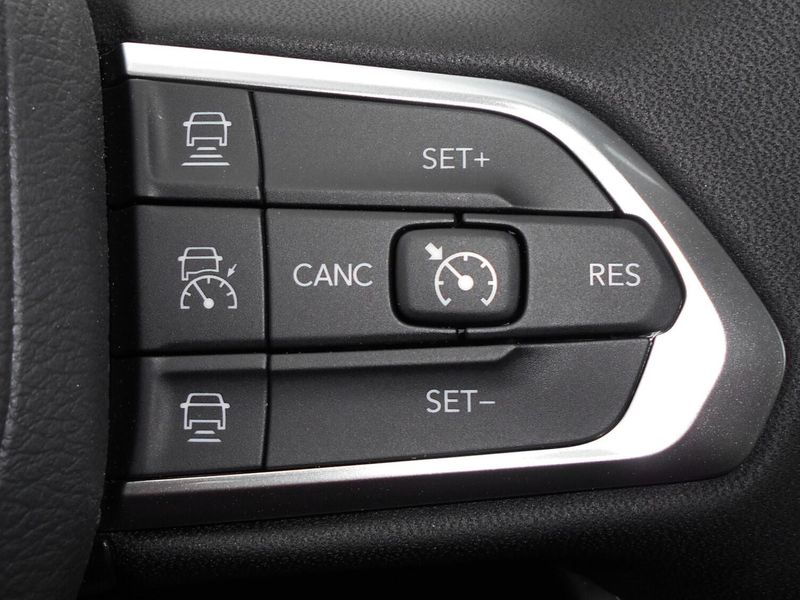 2025 Jeep Compass Limited 4x4Image 18