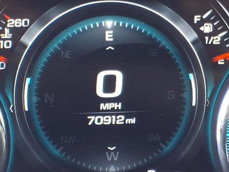 Used 2017 Chevrolet Suburban PremierImage 12