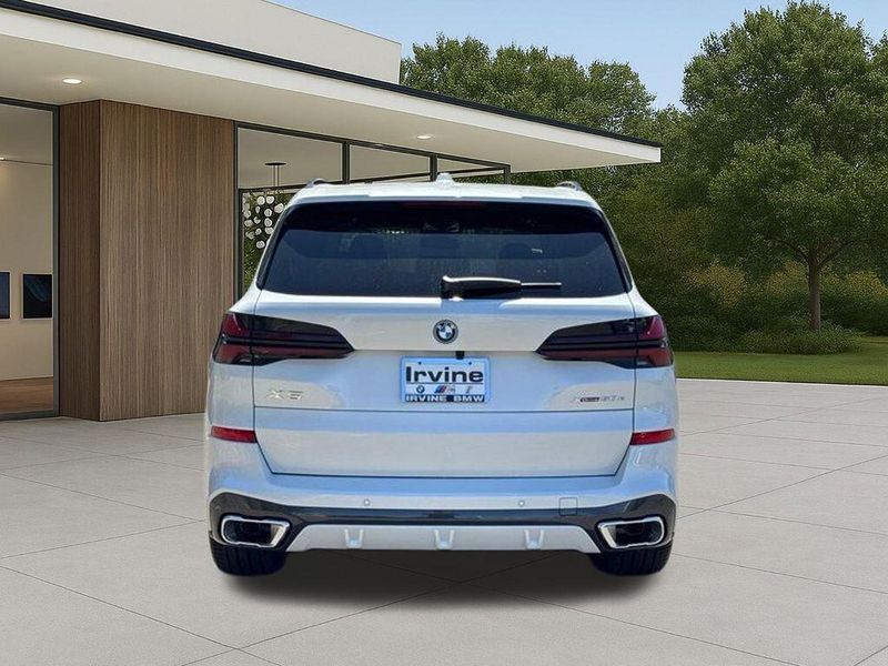 New 2026 BMW X5 xDrive50eImage 10