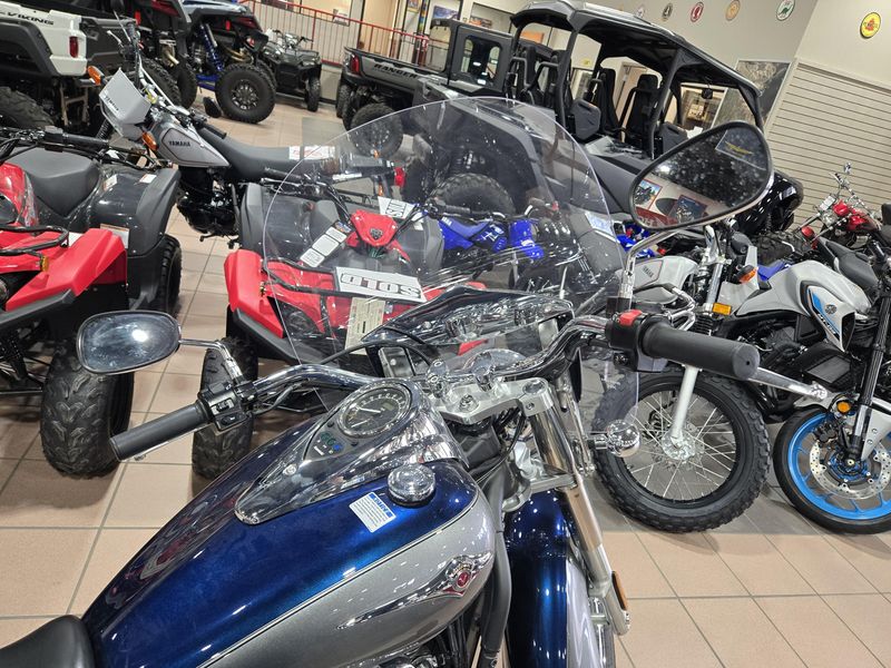 New 2025 Kawasaki VULCAN 900 CLASSIC LT METALLIC GRAPHITE GRAY AND METALLIC CARBON GRAY Image 10