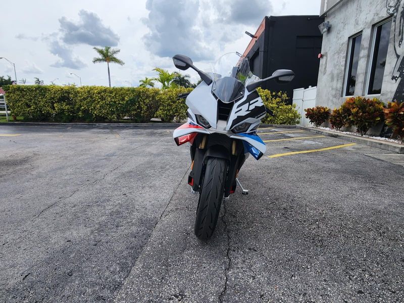 2026 BMW S 1000 RRImage 2