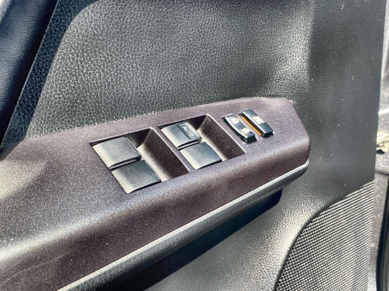 Used 2018 Toyota RAV4 XLEImage 22