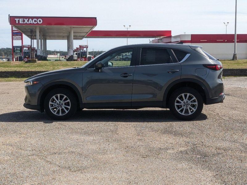2023 Mazda CX-5 2.5 S Preferred PackageImage 6
