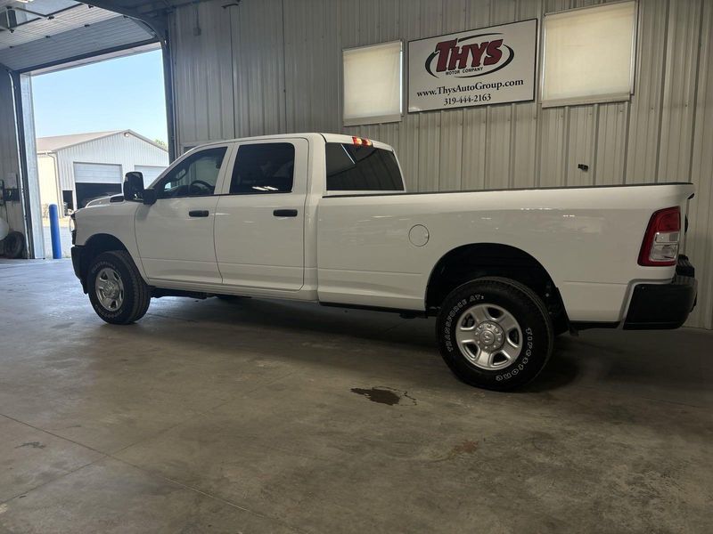 2024 RAM 2500 Tradesman Crew Cab 4x4 8