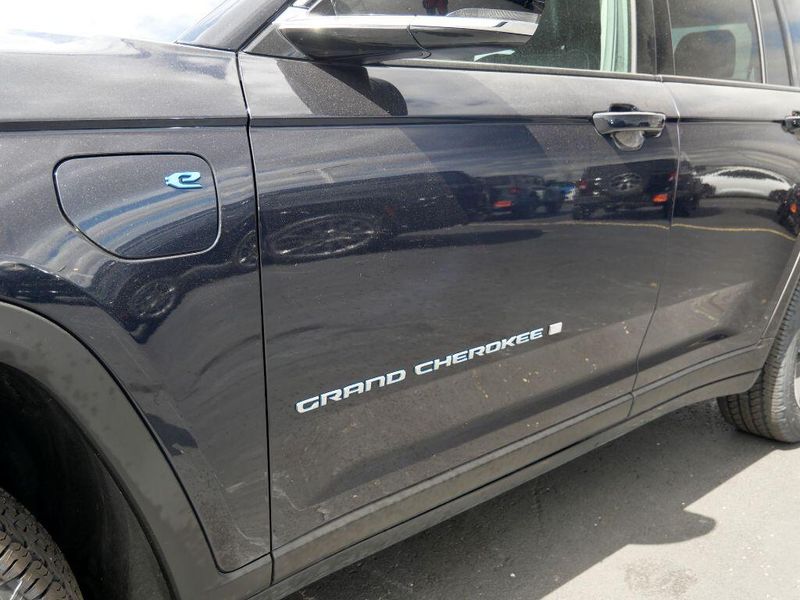 2024 Jeep Grand Cherokee 4xe LimitedImage 9