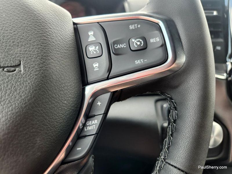 New 2025 RAM 1500 Laramie Crew Cab 4x4 5