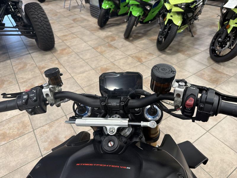 Used 2021 Ducati STREETFIGHTER V4S Image 23