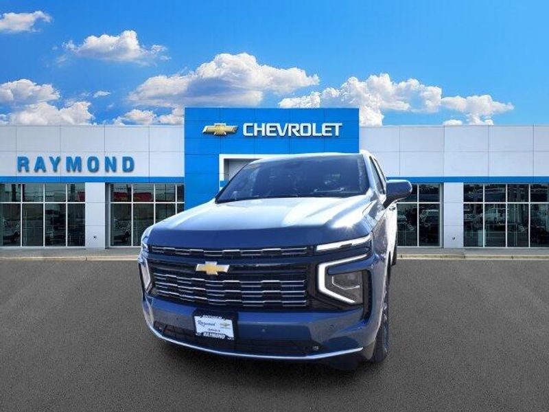 New 2026 Chevrolet Suburban High CountryImage 8