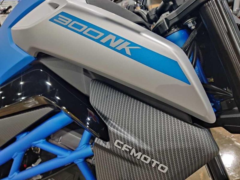 Used 2023 CFMOTO 300NK Image 11