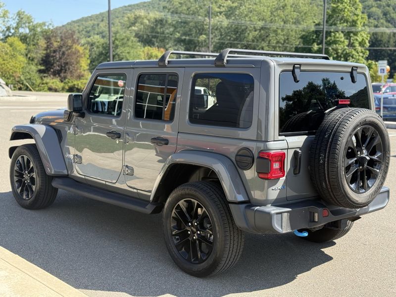 2023 Jeep Wrangler Sahara 4xe photo 4