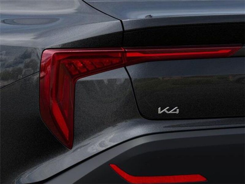 2025 Kia K4 LXImage 11