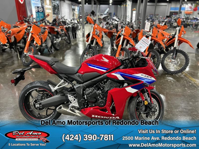 2024 Honda CBR650R ABS Image 2