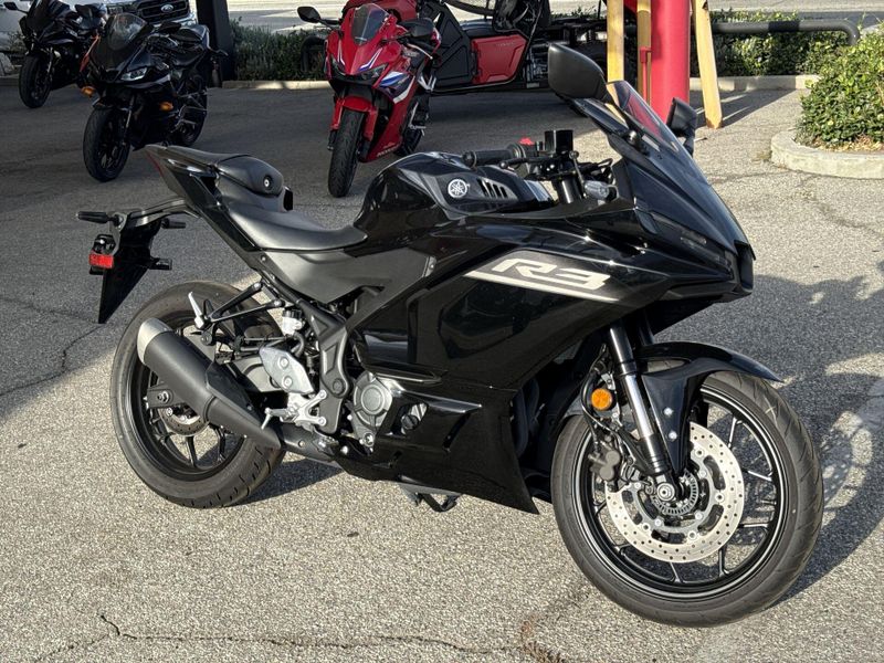 Used 2026 Yamaha YZF-R3 ABS CA Image 10