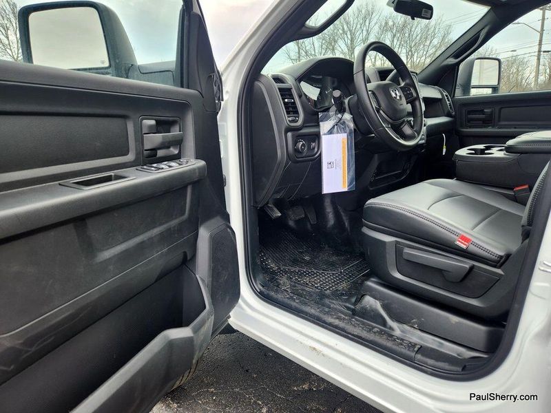 New 2024 RAM 5500 Tradesman Chassis Crew Cab 4x4 84