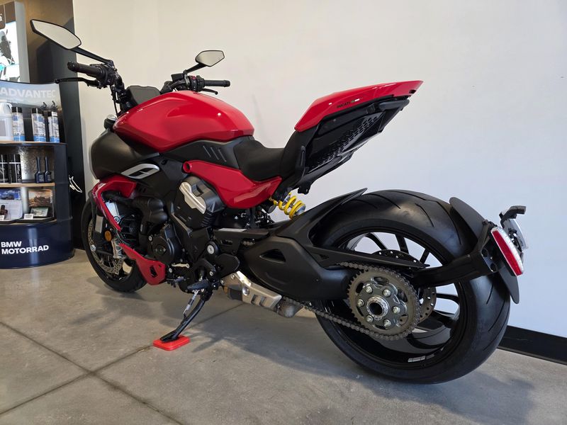 2025 Ducati Diavel V4