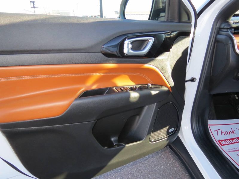 Used 2024 Jeep Compass Limited 4x4 4dr SUVImage 14