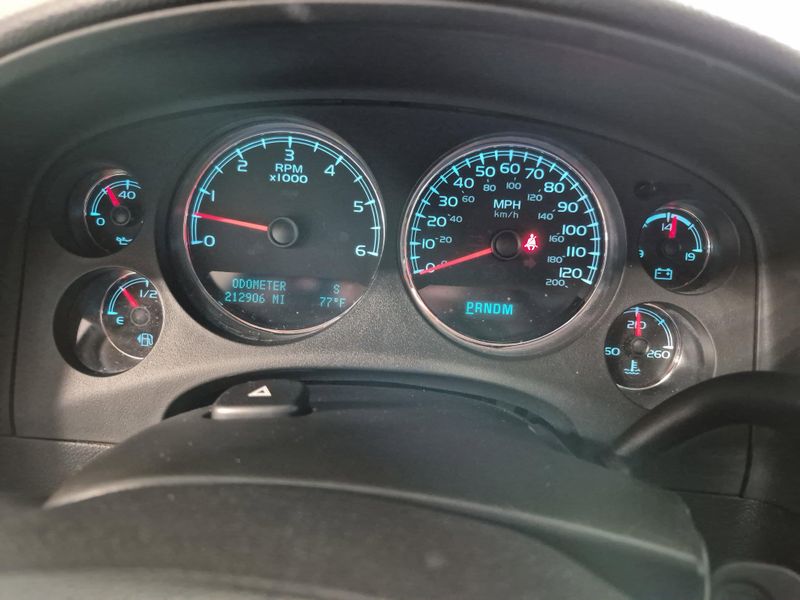 Used 2013 Chevrolet Avalanche LTZImage 28