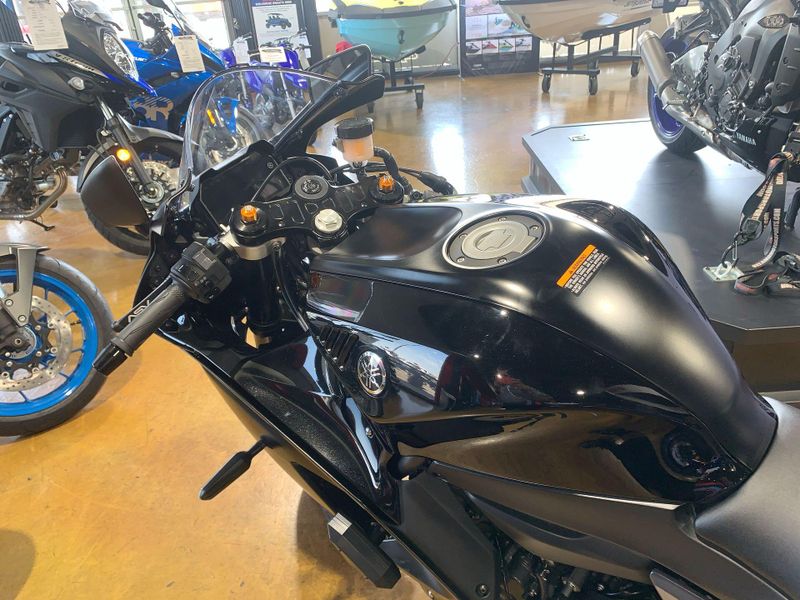 New 2025 Yamaha YZF-R7 Image 17