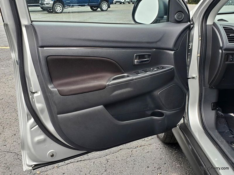 Used 2025 Mitsubishi Outlander Sport SE
