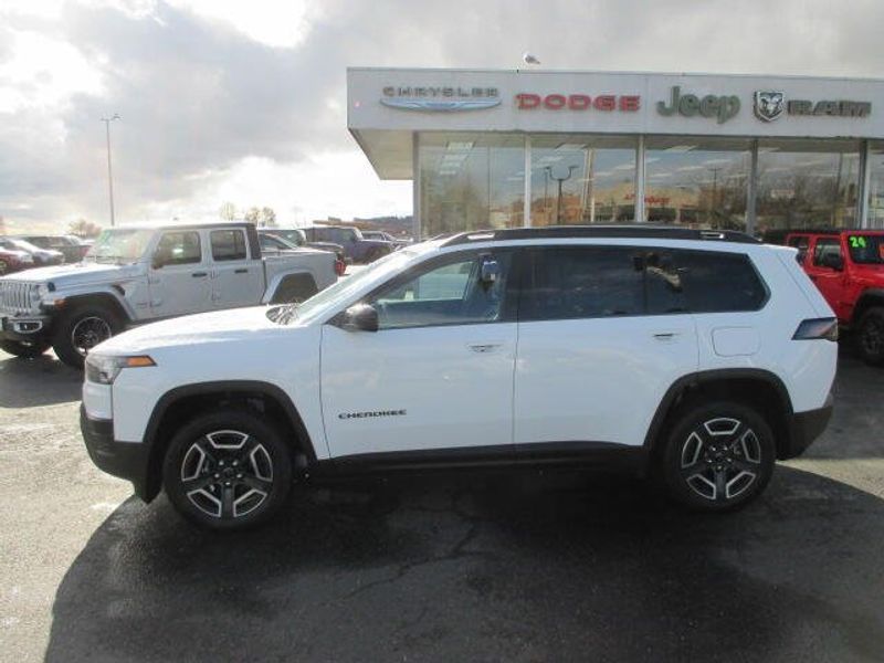 New 2026 Jeep Cherokee Limited 4x4Image 14