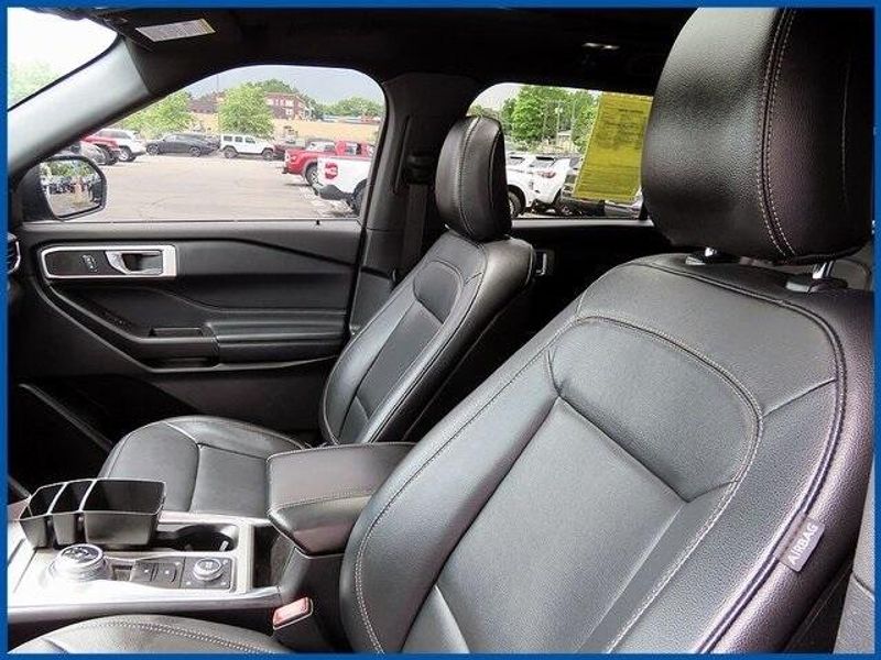 2020 Ford Explorer XLTImage 14