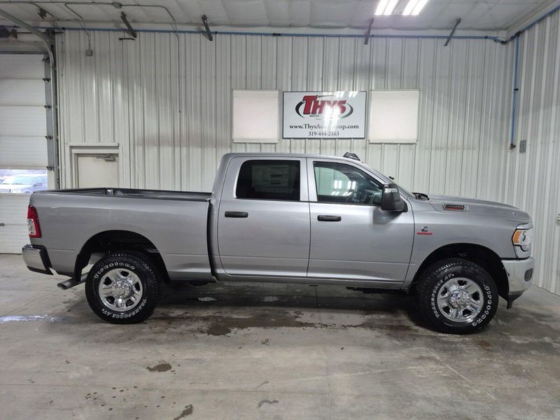 2024 RAM 2500 Tradesman Crew Cab 4x4 6