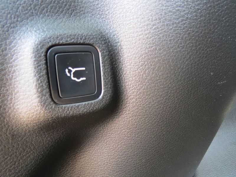 Used 2025 Jeep Compass Trailhawk 4x4 4dr SUVImage 20