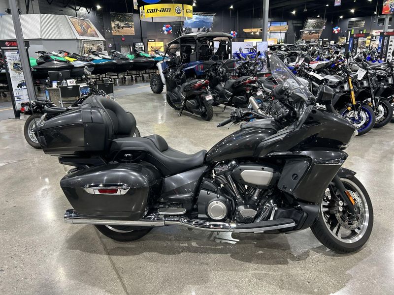 Used 2018 Yamaha Star Venture Image 14