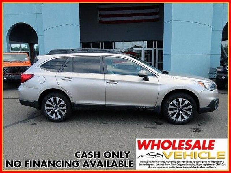 2015 Subaru Outback 2.5iImage 2