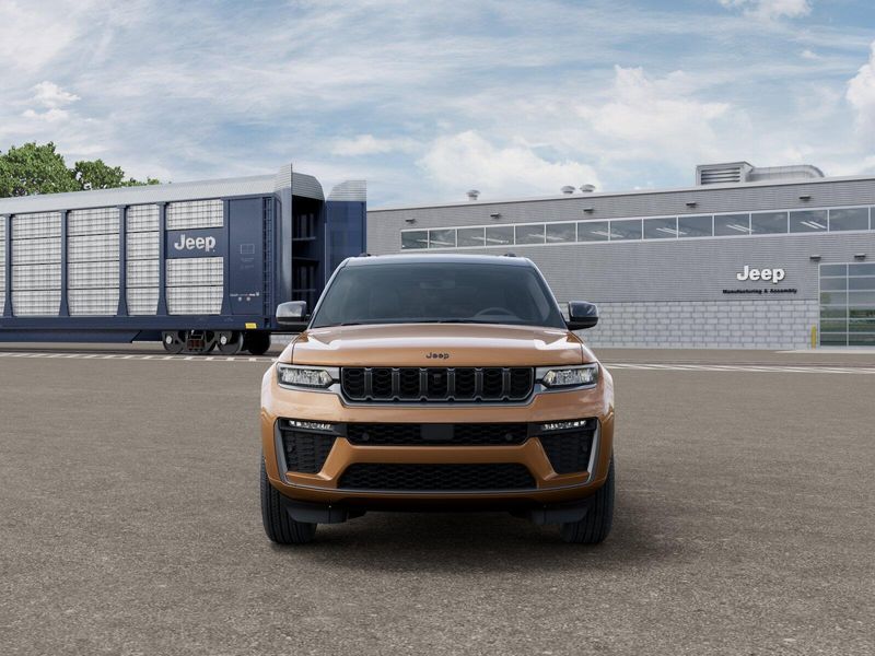 New 2026 Jeep Grand Cherokee Limited Reserve 4x4Image 6