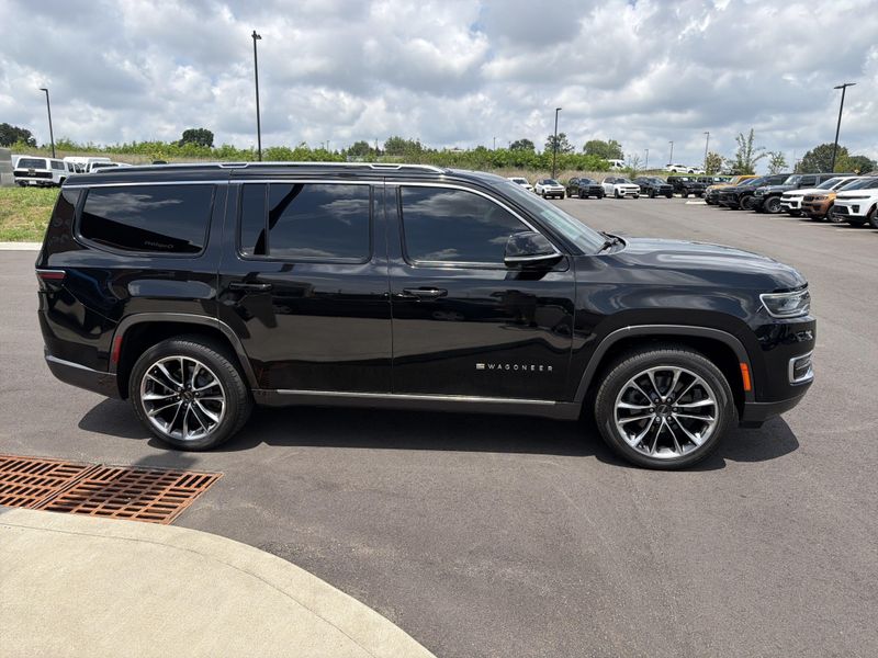 2022 Jeep Wagoneer Series IIIImage 7