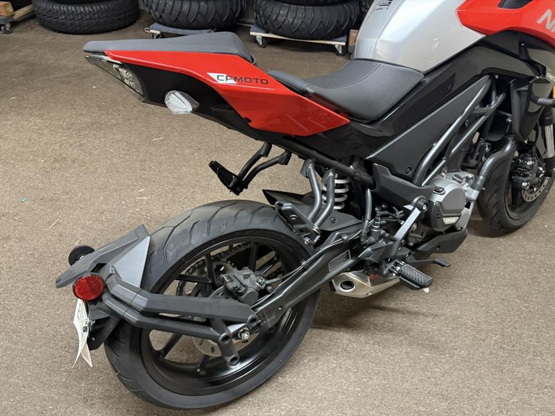 Used 2025 CFMOTO 300NK Image 6