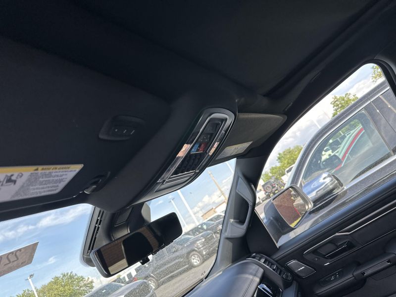 2025 RAM 1500 Rho Crew Cab 4x4 5