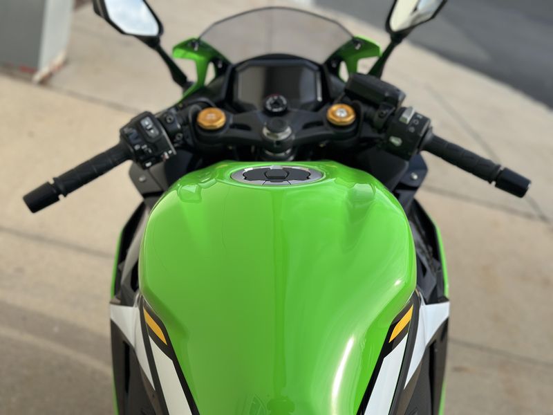 2025 Kawasaki Ninja ZX4RR KRT Edition ABSImage 6