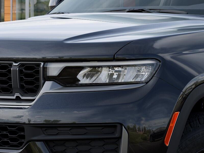 New 2026 Jeep Grand Cherokee L Laredo Altitude 4x4Image 36