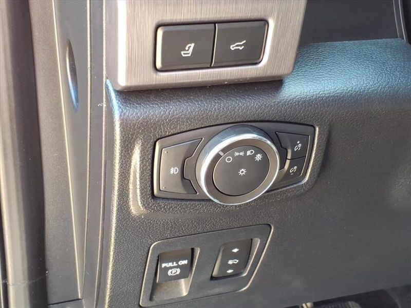 2020 Ford Expedition MAX Platinum photo 24