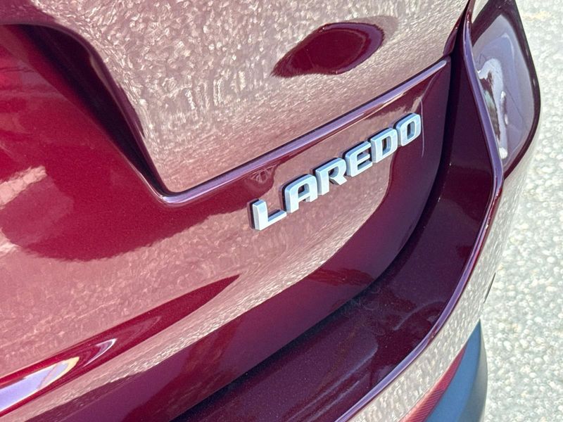New 2026 Jeep Grand Cherokee L Laredo X 4x2