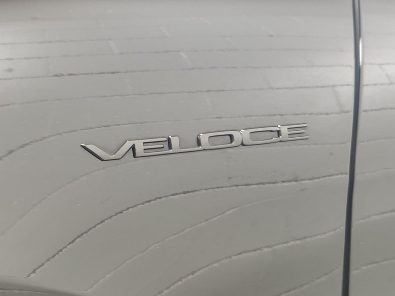 Used 2025 Alfa Romeo Tonale Veloce Premium AWD w/SunroofImage 4