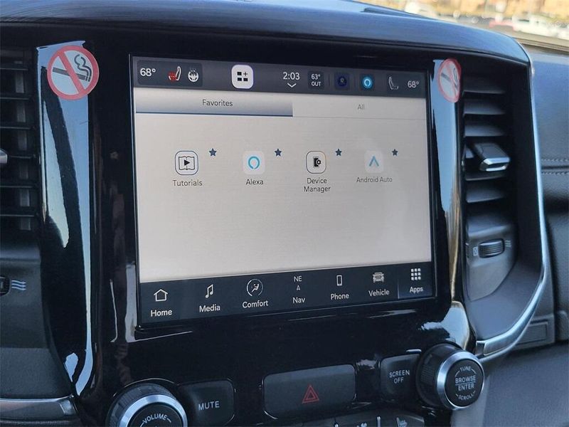 2024 RAM 1500 LaramieImage 20