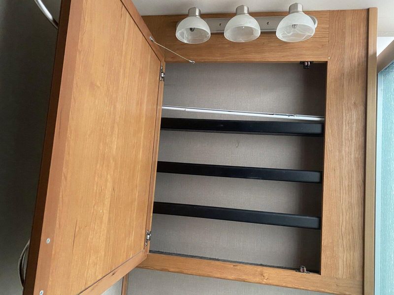 Used 2016 HOLIDAY RAMBLER VACATIONER 34ST MOTOR HOME Image 25