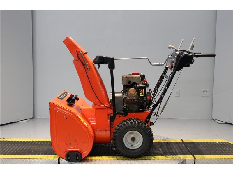 2010 Ariens Deluxe 28  in a Orange exterior color. New England Powersports 978 338-8990 pixelmotiondemo.com 