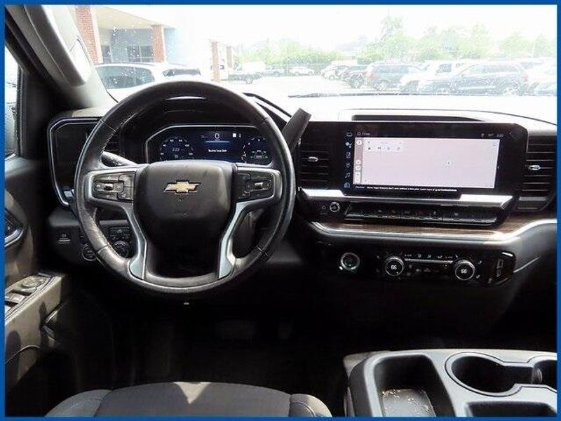 Used 2022 Chevrolet Silverado 1500 LTImage 11