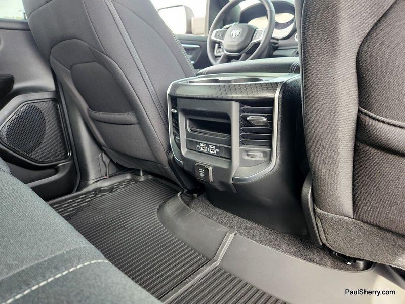 2025 RAM 1500 Big Horn Crew Cab 4x4 5