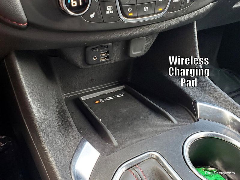 Used 2022 Chevrolet Traverse RS