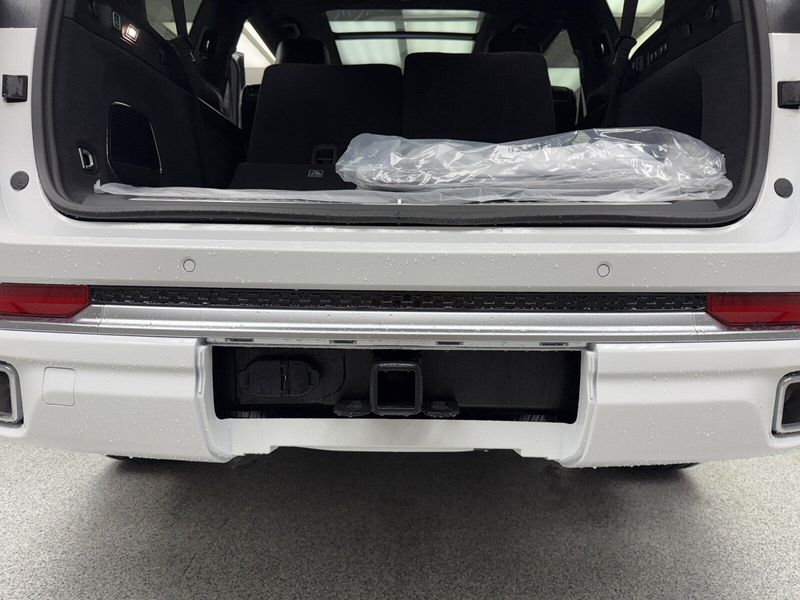 New 2025 Jeep Grand Cherokee L Summit Reserve 4x4Image 18