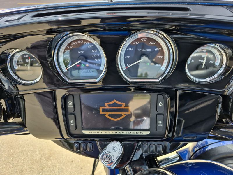 Used 2017 Harley-Davidson Ultra Limited Image 10
