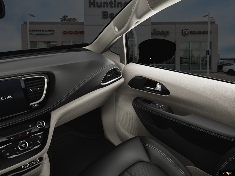 2024 Chrysler Pacifica Hybrid SelectImage 20