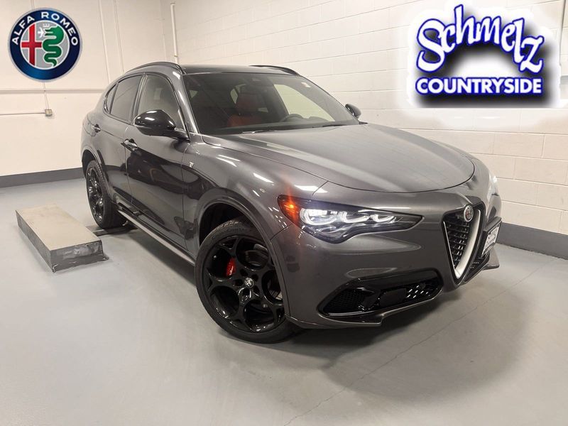 2024 Alfa Romeo Stelvio Ti AwdImage 1